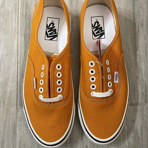 VANS Authentic 44 DX Sneaker in OG Gold